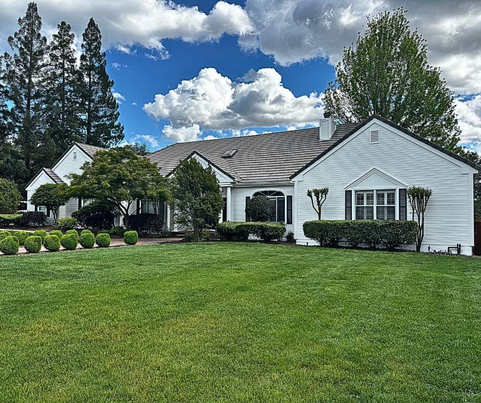 A warm white exterior is one of the top exterior house color trends for 2026—timeless, clean, and perfect for bright Northern California sunlight.